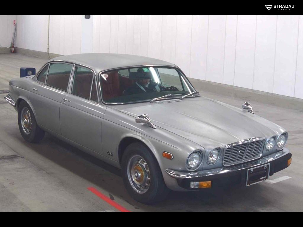 JAGUAR XJ 4D